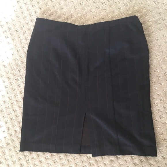 Express - Black Skirt - Picture 2 of 4